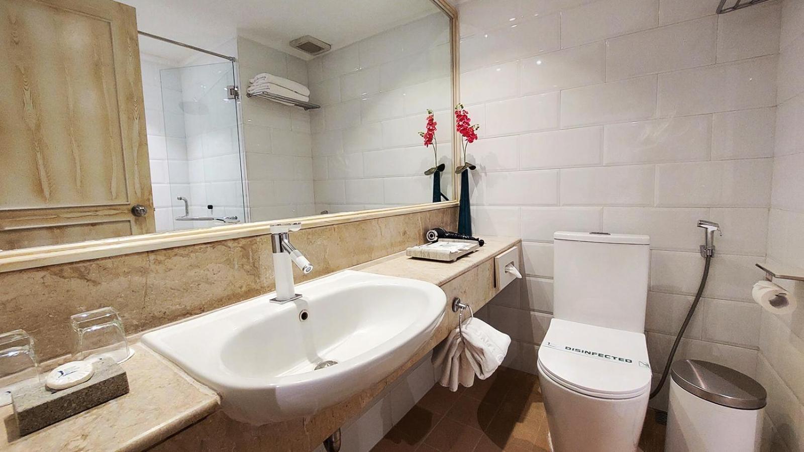Jatinangor National Golf & Resort Екстериор снимка