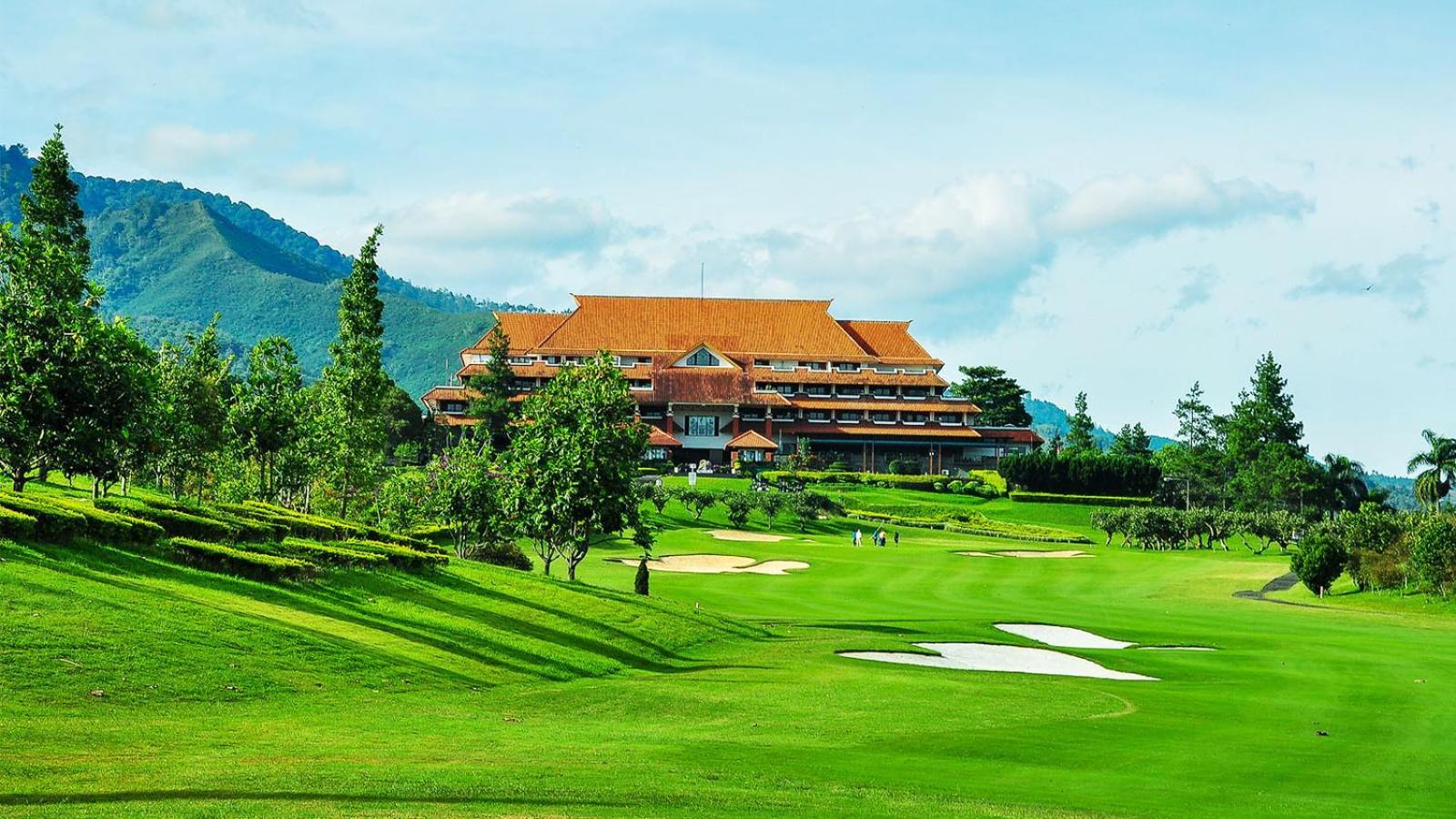 Jatinangor National Golf & Resort Екстериор снимка