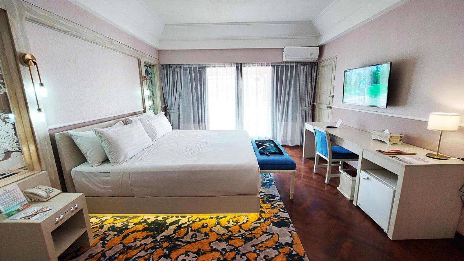 Jatinangor National Golf & Resort Екстериор снимка